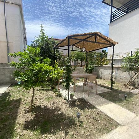 Vila Luani Vlorë 외부 사진